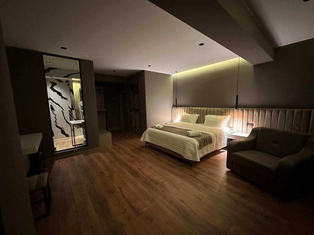 Hotel Gjallica Kukes ภายนอก รูปภาพ
