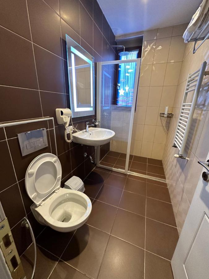 Hotel Gjallica Kukes ภายนอก รูปภาพ