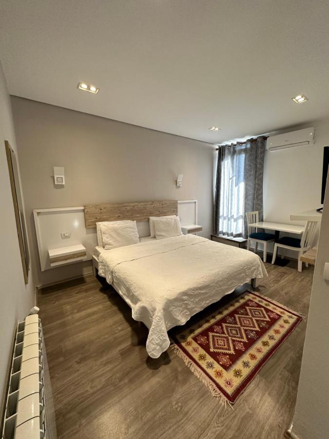 Hotel Gjallica Kukes ภายนอก รูปภาพ