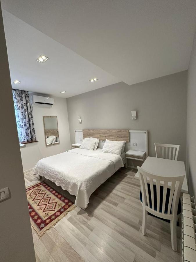 Hotel Gjallica Kukes ภายนอก รูปภาพ