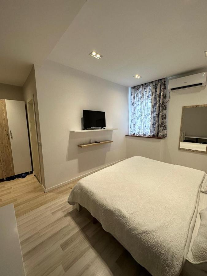 Hotel Gjallica Kukes ภายนอก รูปภาพ